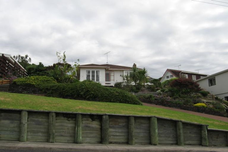 Photo of property in 1/18 Long Bay Drive, Torbay, Auckland, 0630