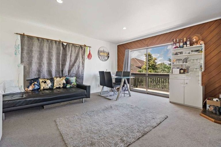 Photo of property in 1 Frances Street, Manurewa, Auckland, 2102