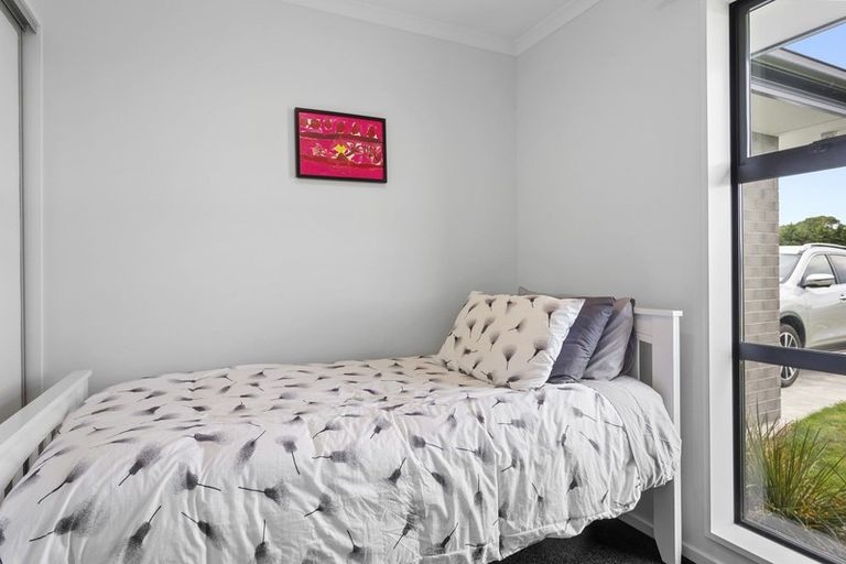 Photo of property in 62 Petries Road, Woodend, 7610