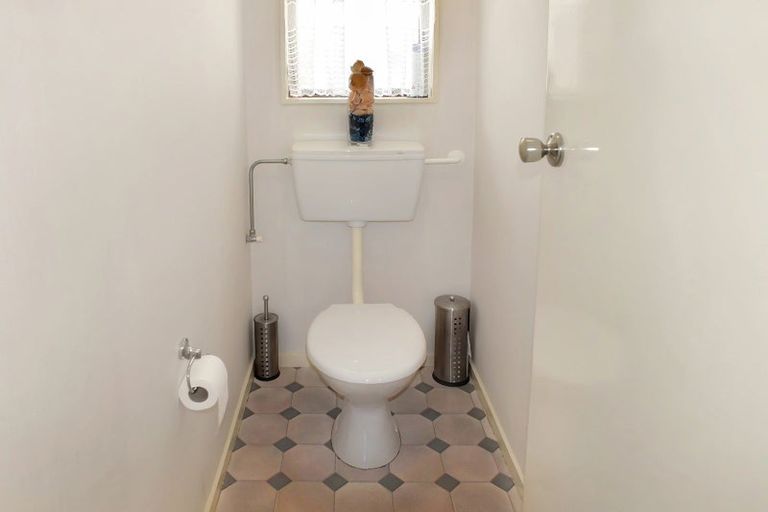 Photo of property in 20 Cousins Avenue East, Foxton Beach, Foxton, 4815