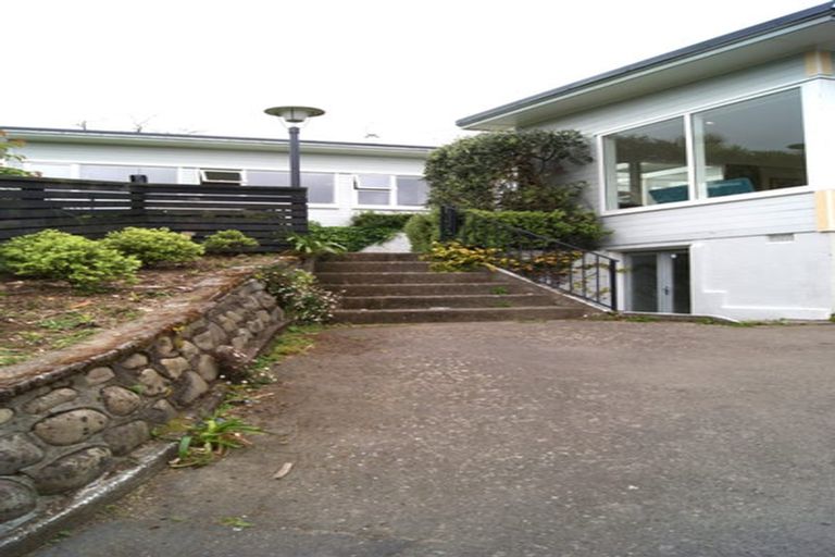 Photo of property in 7 Masefield Way, Karori, Wellington, 6012