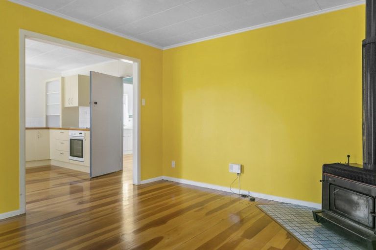 Photo of property in 15 Waitahanui Avenue, Taupo, 3330