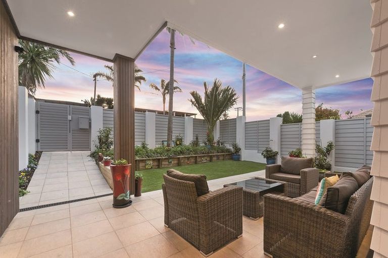 Photo of property in 11 Prospect Terrace, Milford, Auckland, 0620