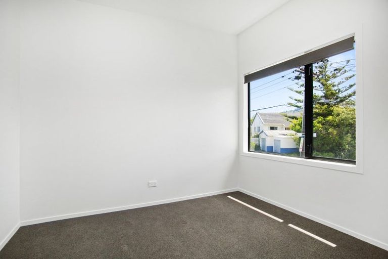Photo of property in 1/50 Mandalay Terrace, Khandallah, Wellington, 6035