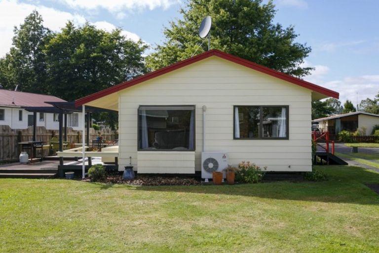 Photo of property in 18 Raukura Street, Turangi, 3334