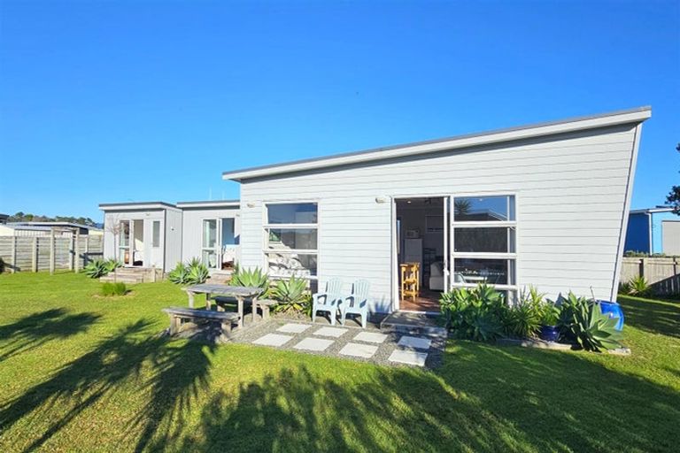 Photo of property in 108 Mahoe Place, Matarangi, Whitianga, 3592