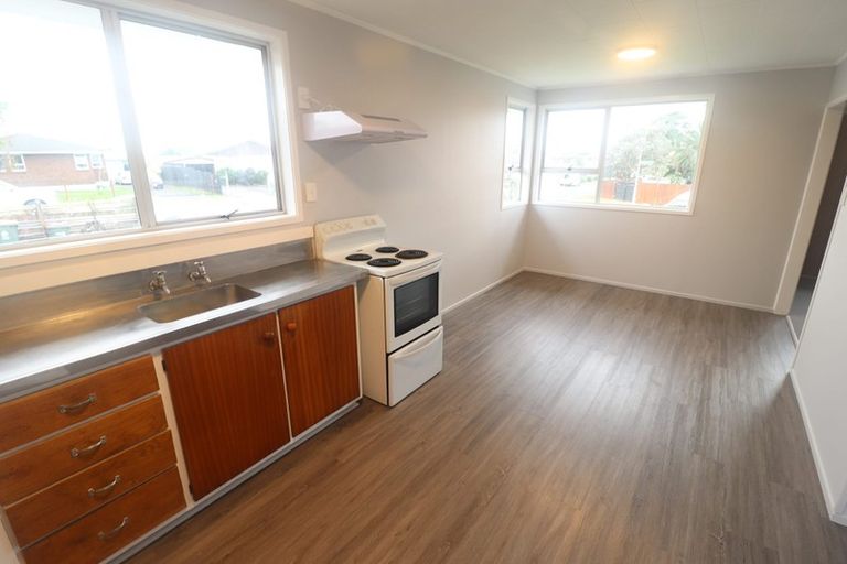 Photo of property in 1 Serrano Place, Clover Park, Auckland, 2023