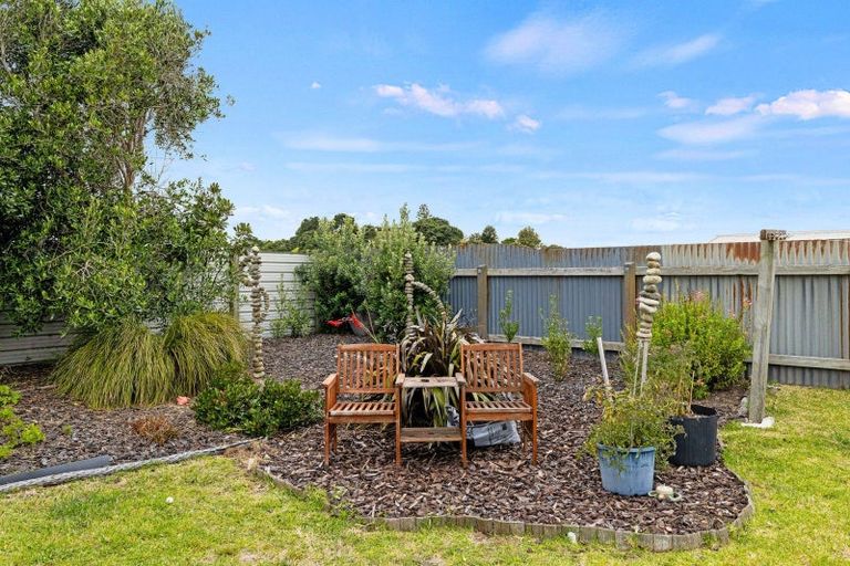Photo of property in 24 Hood Street, Castlecliff, Whanganui, 4501