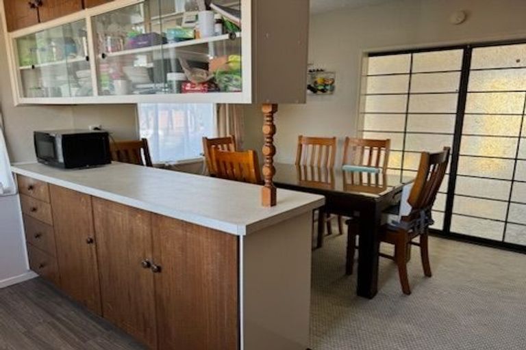 Photo of property in 1/10 Montclare Avenue, Ilam, Christchurch, 8041