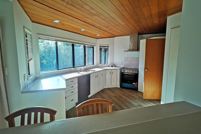 Photo of property in 4/12 Stratford Avenue, Milford, Auckland, 0620