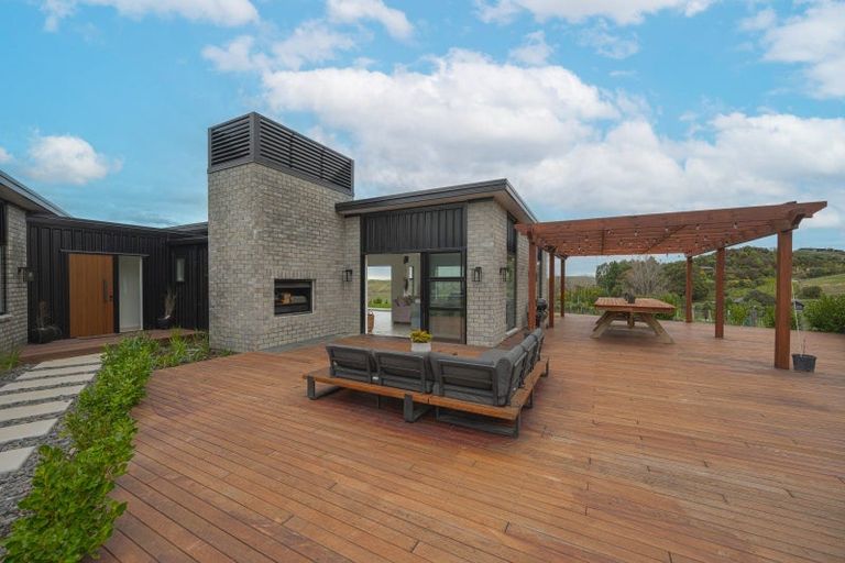 Photo of property in 56 Avery Road, Eskdale, Napier, 4182