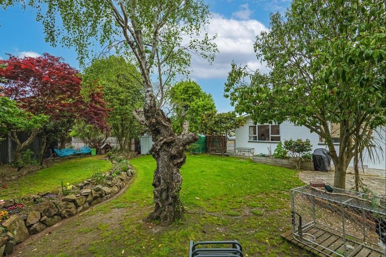 Photo of property in 27a Churchill Avenue, Hokowhitu, Palmerston North, 4410