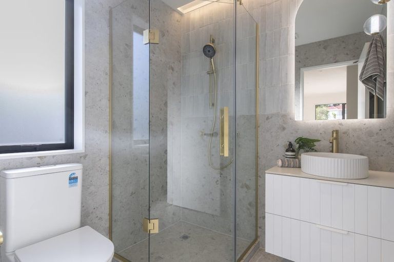 Photo of property in 14d Gerontius Glade, Torbay, 0630