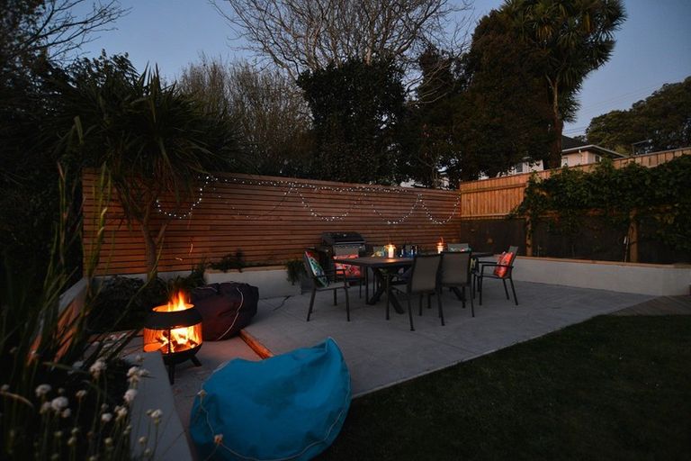 Photo of property in 128 Frankley Road, Frankleigh Park, New Plymouth, 4310