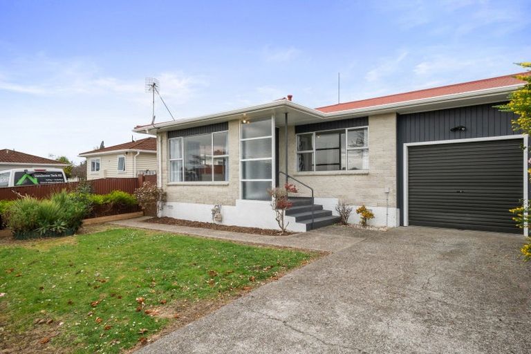 Photo of property in 16 Parker Avenue, Levin, 5510