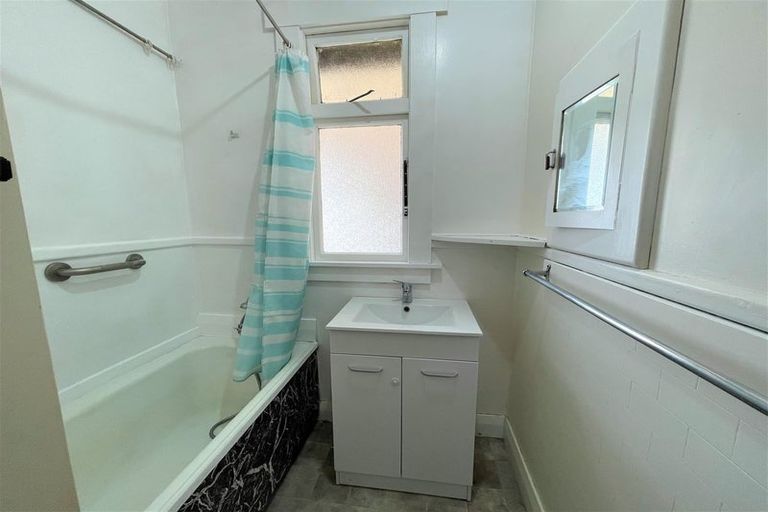 Photo of property in 38 Lowestoft Street, Balclutha, 9230