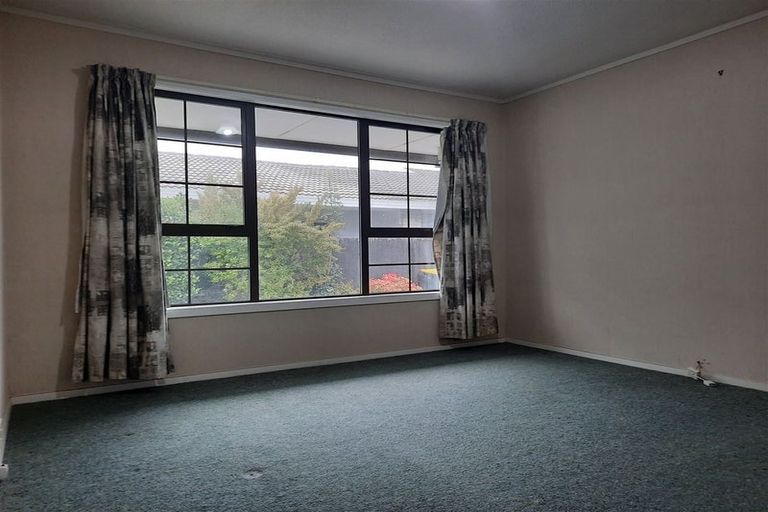 Photo of property in 1/172 Sawyers Arms Road, Bishopdale, Christchurch, 8053