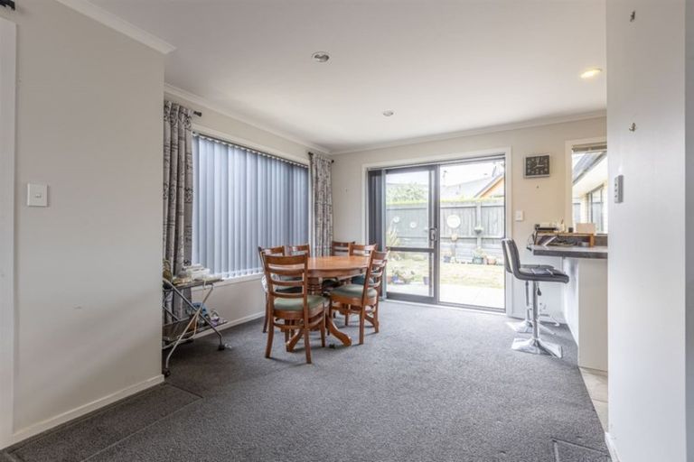 Photo of property in 108 Hillcrest Drive, Kelvin Grove, Palmerston North, 4414