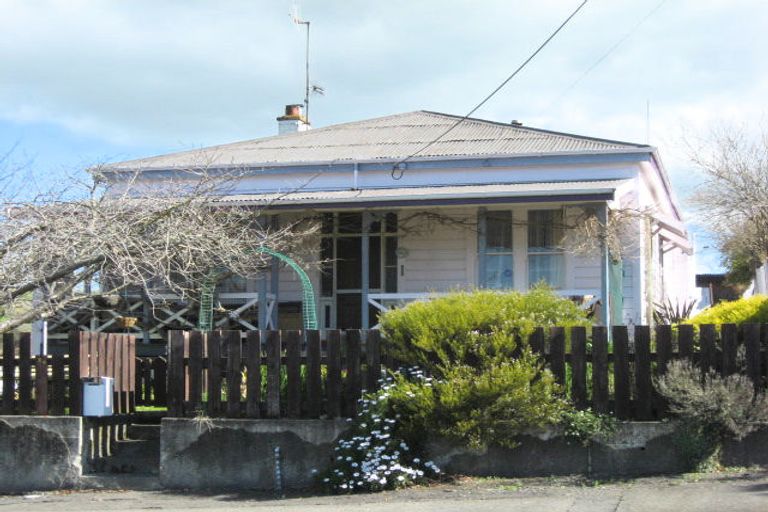 Photo of property in 34 Kenilworth Street, Waipawa, 4210