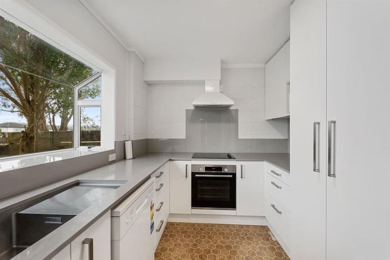 Photo of property in 1/45 Astley Avenue, New Lynn, Auckland, 0600