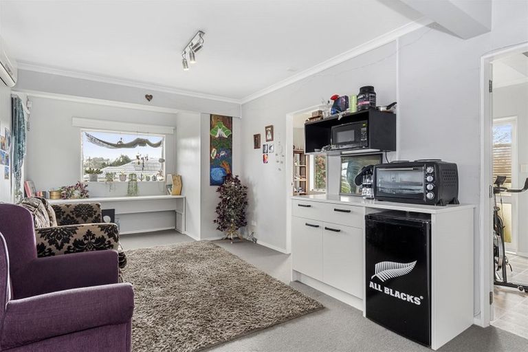Photo of property in 30 Little John Drive, Bellevue, Tauranga, 3110