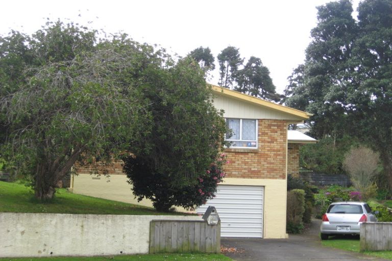 Photo of property in 9 Oawai Place, Marfell, New Plymouth, 4310