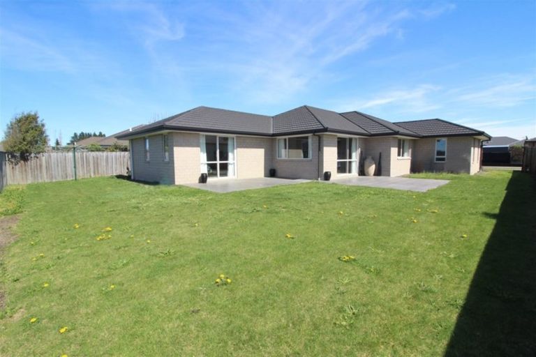 Photo of property in 8 Tommy Street, Pegasus, 7612