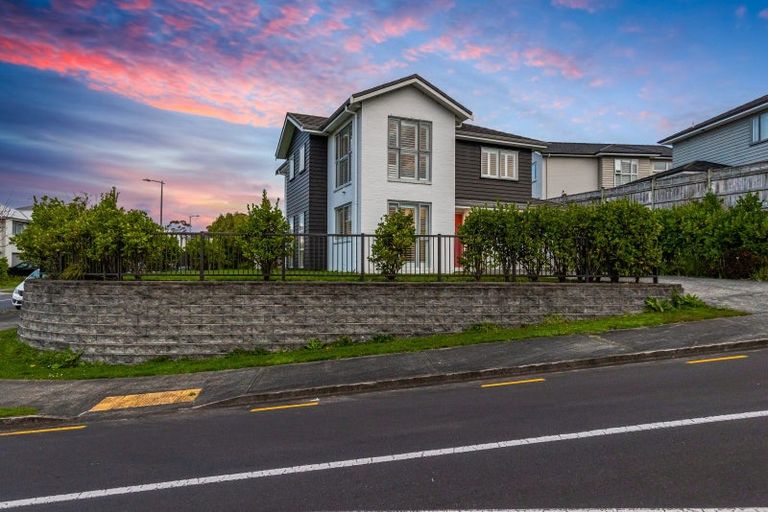 Photo of property in 9 Arthur Rolfe Lane, Swanson, Auckland, 0614