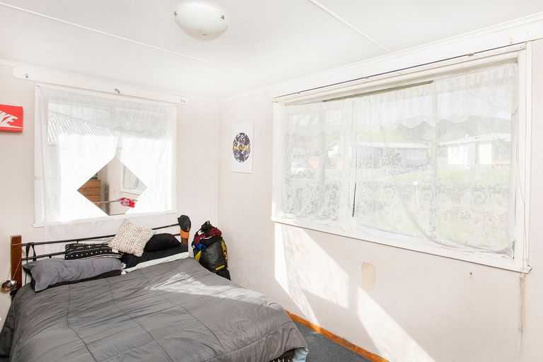 Photo of property in 42 Lyell Road, Outer Kaiti, Gisborne, 4010
