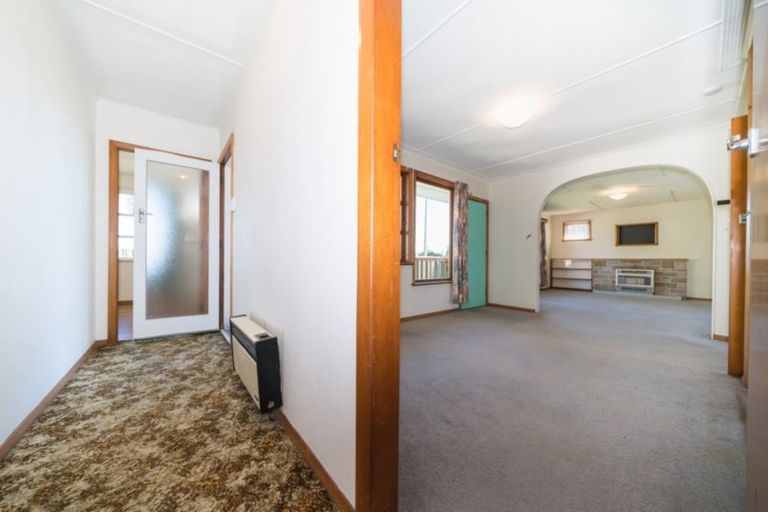 Photo of property in 2 Highbury Avenue, Highbury, Palmerston North, 4412