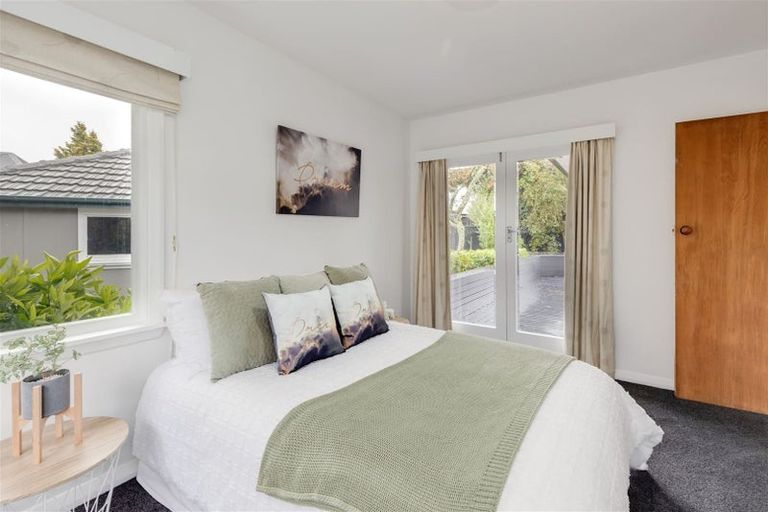 Photo of property in 8 Trist Place, Edgeware, Christchurch, 8013