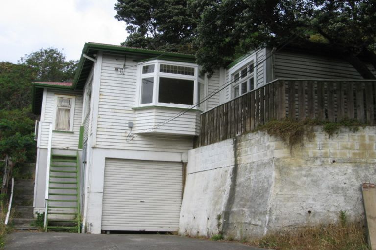 Photo of property in 19a Valley Street, Island Bay, Wellington, 6023