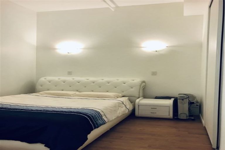 Photo of property in Guardian Apartments, 612/105 Queen Street, Auckland Central, Auckland, 1010