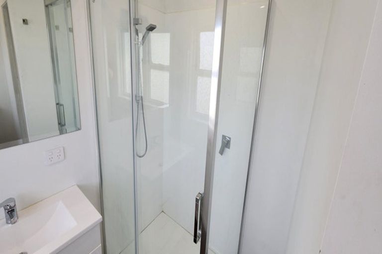 Photo of property in 7 Cook Street, Marfell, New Plymouth, 4310