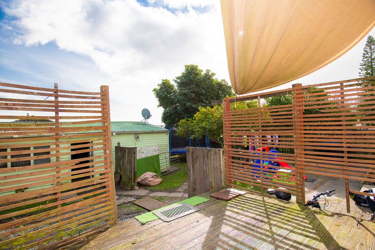 Photo of property in 42 Lyell Road, Outer Kaiti, Gisborne, 4010