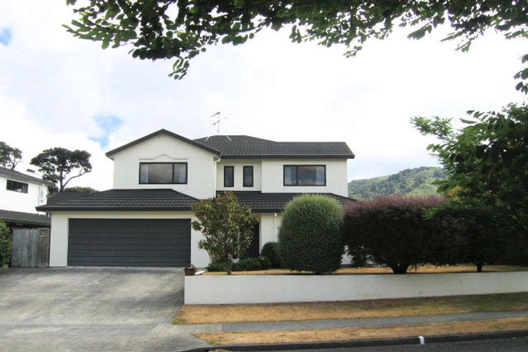 Photo of property in 11 Clearwater Terrace, Brown Owl, Upper Hutt, 5018