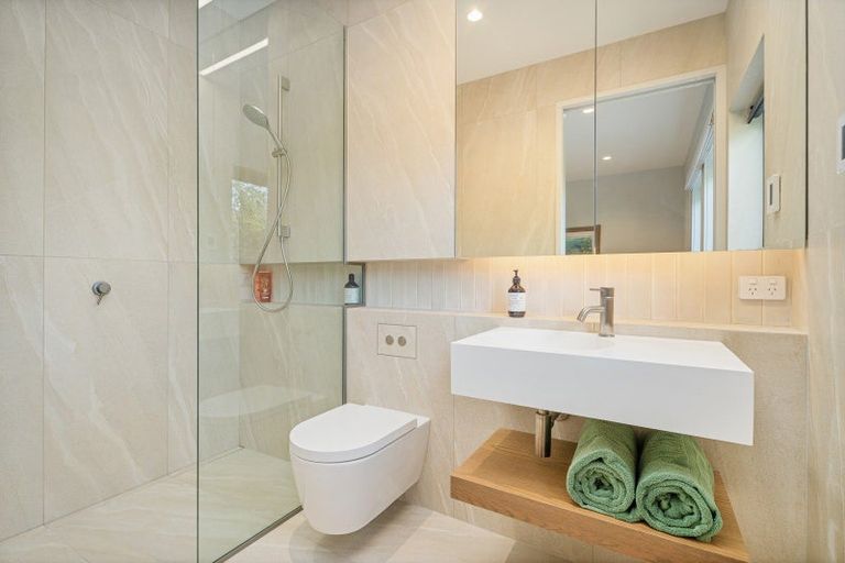 Photo of property in 4 Margaret Place, Hahei, Whitianga, 3591