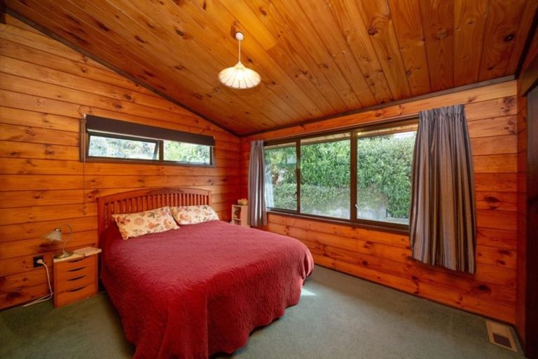 Photo of property in 40 Omata Road, Marfell, New Plymouth, 4310