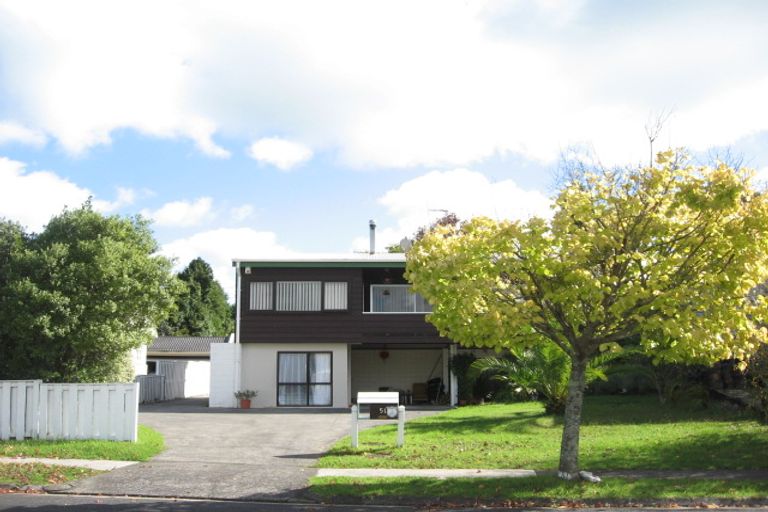 Photo of property in 51 Beechdale Crescent, Pakuranga Heights, Auckland, 2010