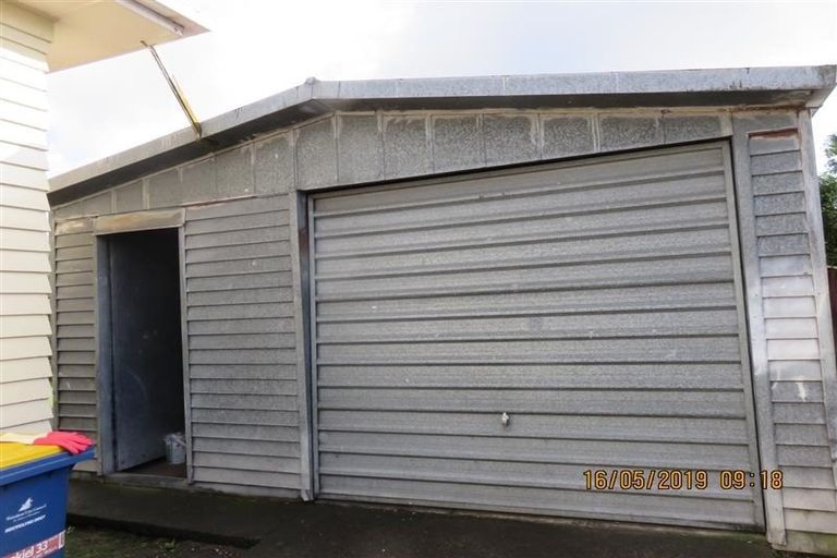 Photo of property in 16 Ascot Avenue, Henderson, Auckland, 0610