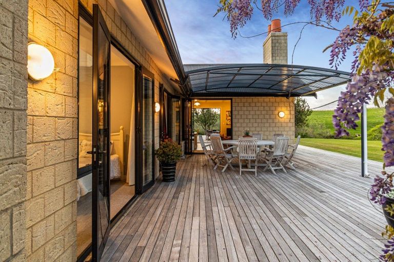 Photo of property in 21 Whangapouri Road, Karaka, Drury, 2578