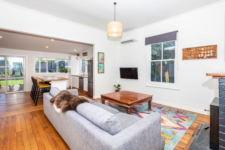 Photo of property in 8 Root Street, Gisborne, 4010