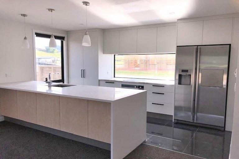 Photo of property in 4 Pennycook Place, Lake Hawea, Wanaka, 9382