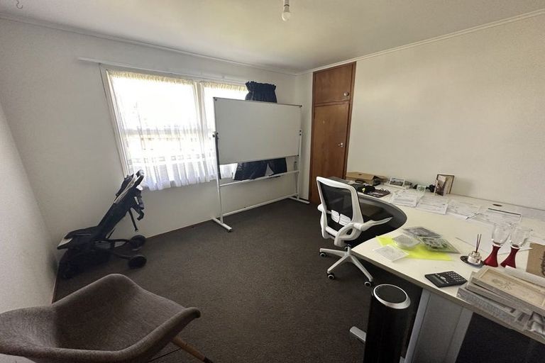 Photo of property in 433 Great South Road, Opaheke, Papakura, 2113