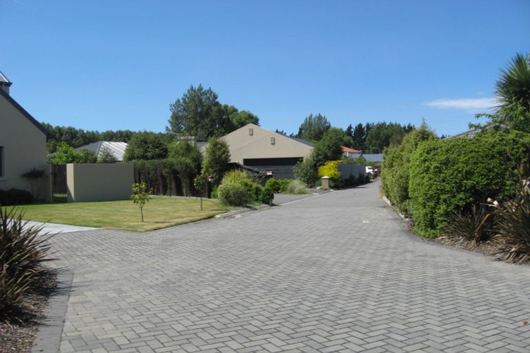 Photo of property in 16 Wilmington Place, Shirley, Christchurch, 8061