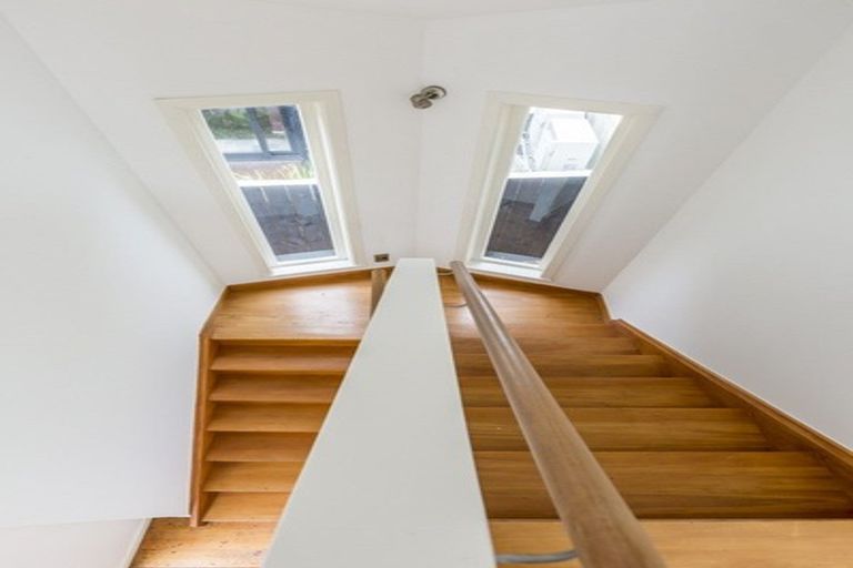 Photo of property in 1a Russell Street, Freemans Bay, Auckland, 1011