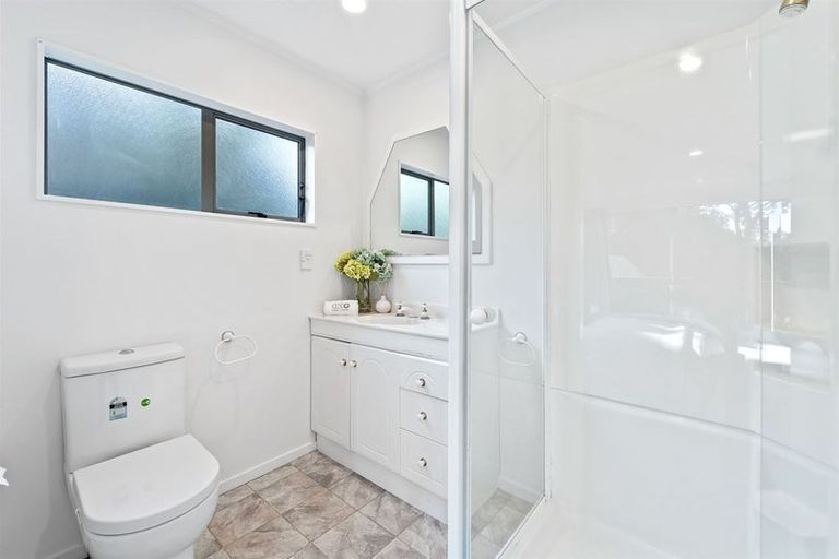 Photo of property in 6 Elsfield Place, Torbay, Auckland, 0630