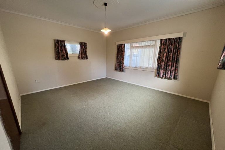 Photo of property in 27 Jickell Street, Hokowhitu, Palmerston North, 4410