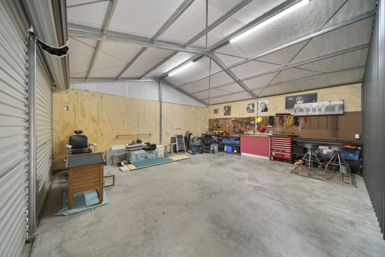 Photo of property in 115 Waihoehoe Road, Drury, 2113