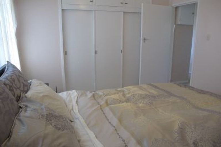 Photo of property in 1/5 Otakau Road, Milford, Auckland, 0620